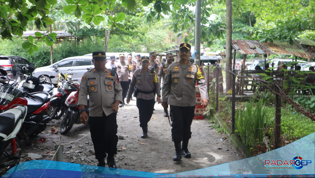 Kapolres Langkat Cek Pos Pengamanan Bukit Lawang